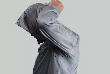 激光切割太陽能充電夾克，未來感十足！