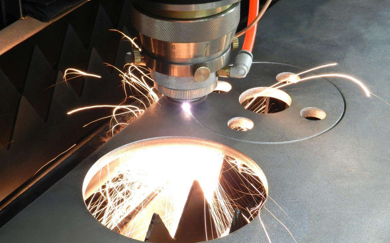 光纖激光切割機(jī)產(chǎn)生誤差的原因