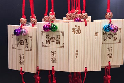 激光雕刻旅游紀(jì)念品，讓您回憶不褪色