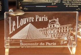 激光打標旅游紀念品，為您留住難忘一刻