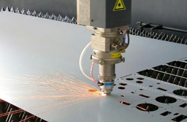 激光切割廚衛(wèi)設(shè)備，簡單高效易操作