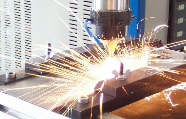 激光切割機如何切割穿孔？