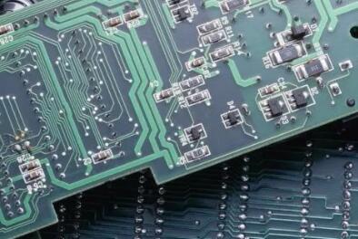 激光打標(biāo)PCB，電路板行業(yè)未來(lái)發(fā)展的趨勢(shì)