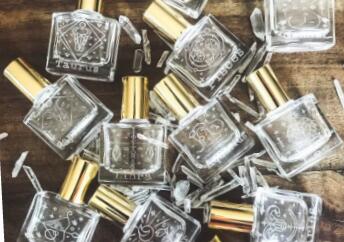 香水瓶激光雕刻機，屬于你獨特的味道